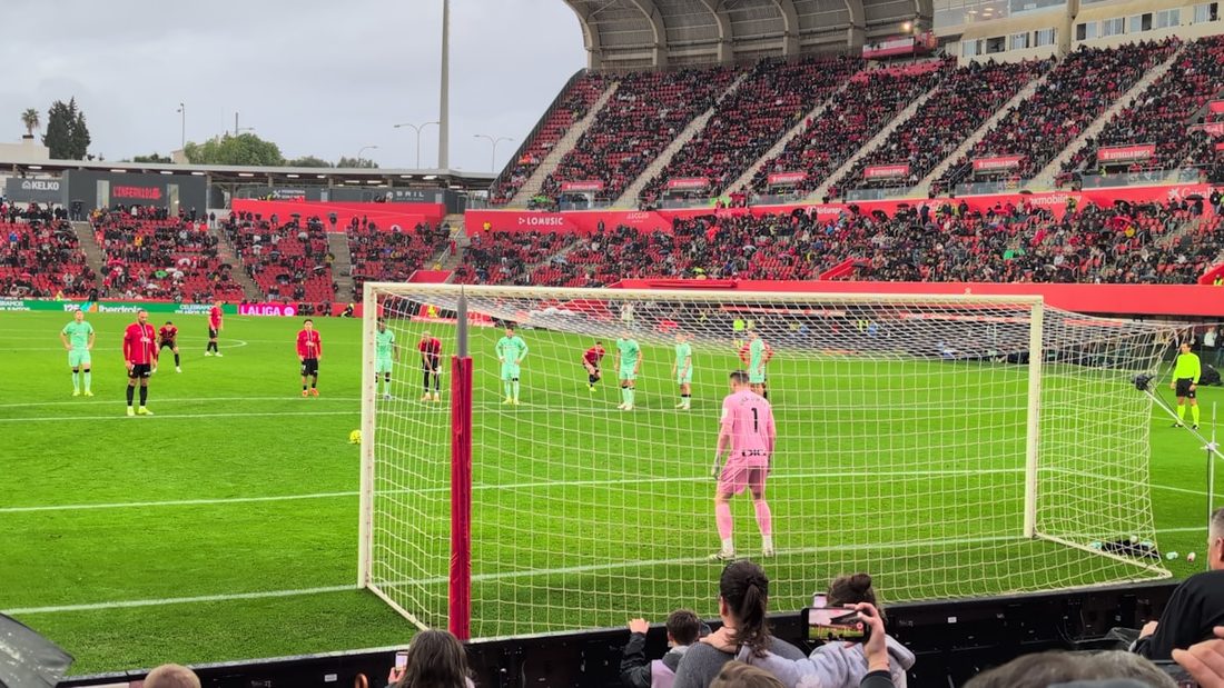 亚博网址 APP 赛况界面示意