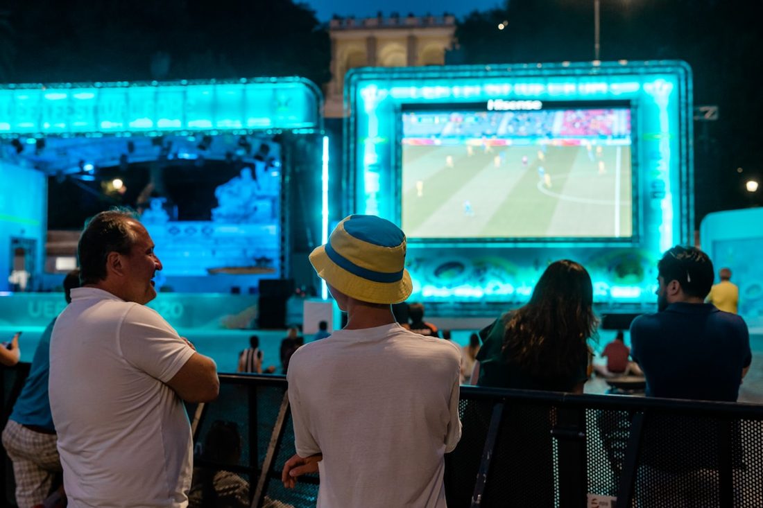 亚博网址 APP 个人中心界面示意